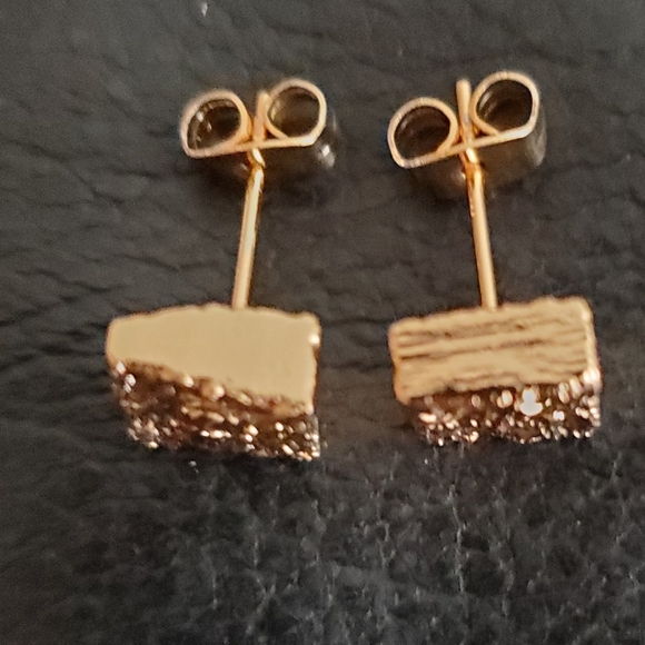 New 8mm Square Agate Druzy Geode Gold Stud Earrings. - Picture 6 of 10